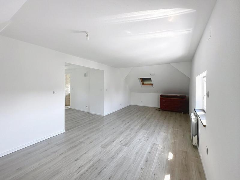 Maison - 217 m² - 7 pièces