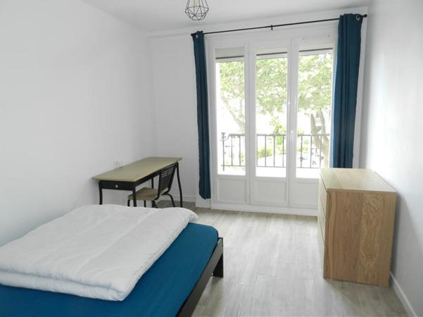 Chambre - 11 m² - 1 pièce