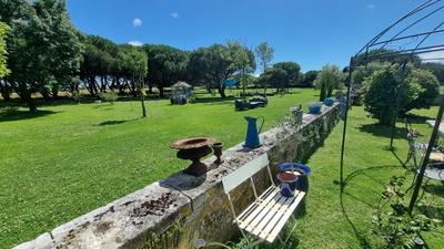 Propriété - 274 m² - 13 pièces