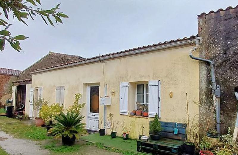 Maison en pierre - 90 m² - 4 pièces