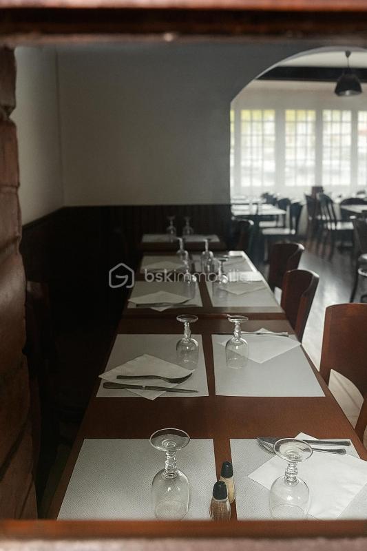 Immeuble - 270 m² - 11 pièces