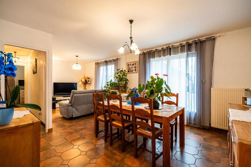 Maison - 85 m² - 4 pièces