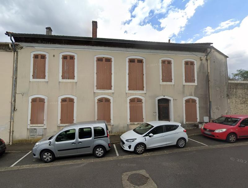 Maison - 350 m² - 11 pièces