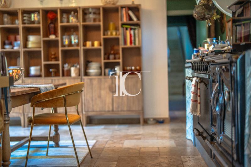 Maison - 159 m² - 6 pièces