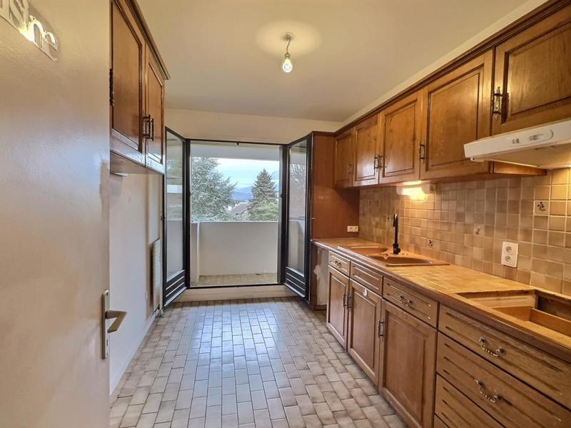 Appartement - 82 m² - 3 pièces