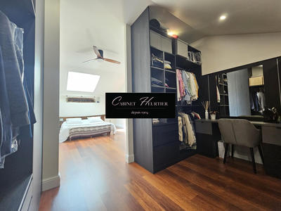 Maison - 224 m² - 9 pièces