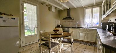 Maison - 140 m² - 4 pièces