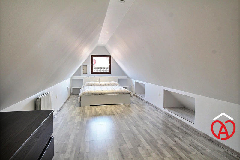 Appartement - 83 m² - 4 pièces