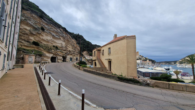 Appartement - 91 m² - 3 pièces