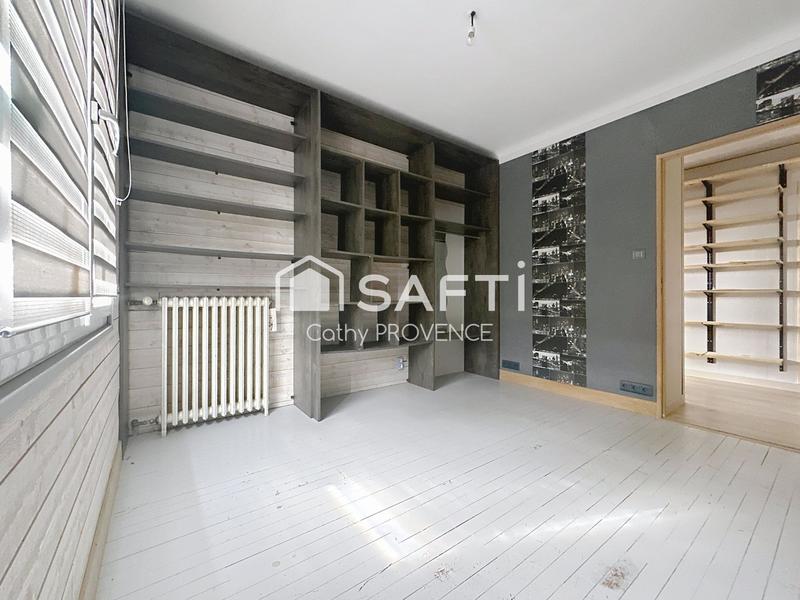 Maison - 177 m² - 9 pièces