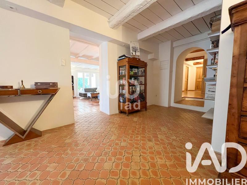 Maison - 267 m² - 7 pièces