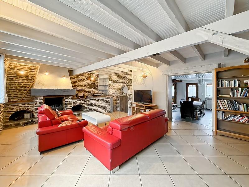 Maison - 161 m² - 5 pièces