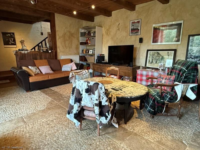 Propriété - 195 m² - 7 pièces