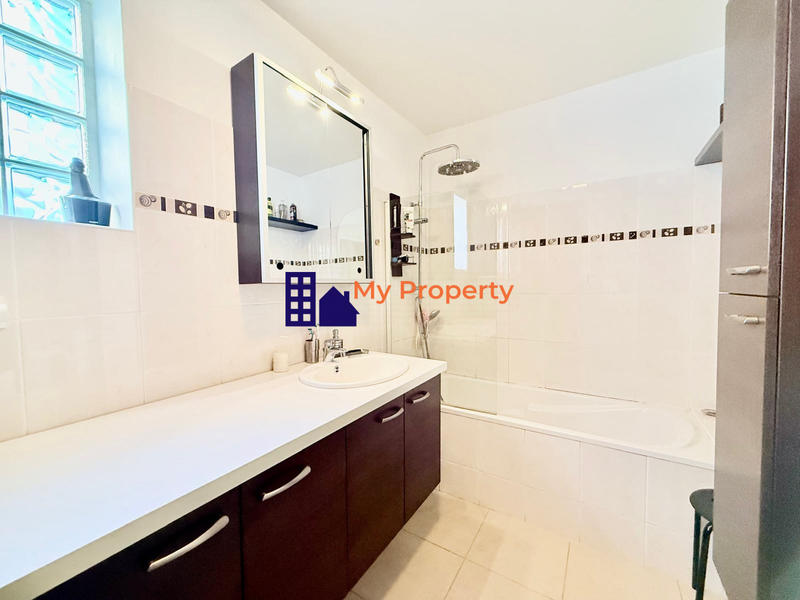 Maison contemporaine - 91 m² - 4 pièces