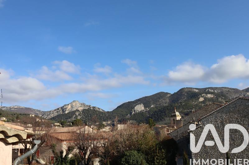 Appartement - 99 m² - 4 pièces