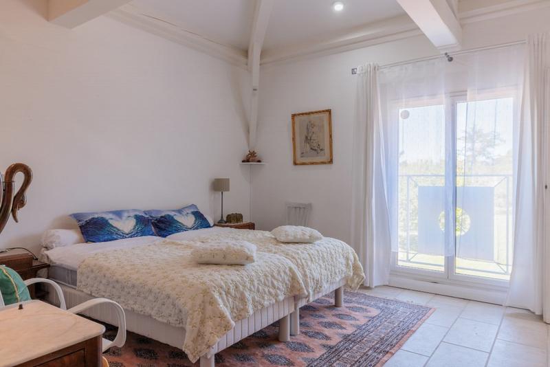 Maison - 304 m² - 7 pièces