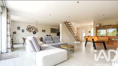 Maison - 188 m² - 5 pièces