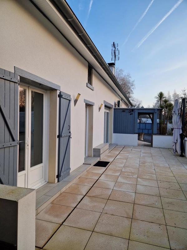 Maison - 214 m² - 7 pièces