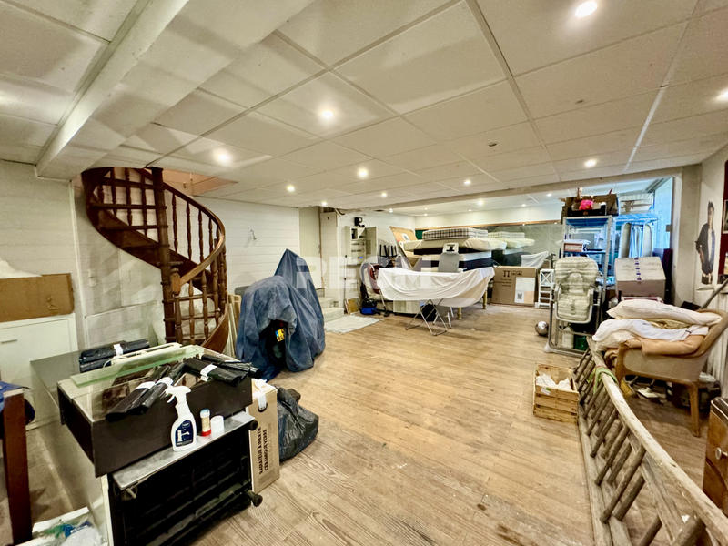 Villa - 332 m² - 7 pièces