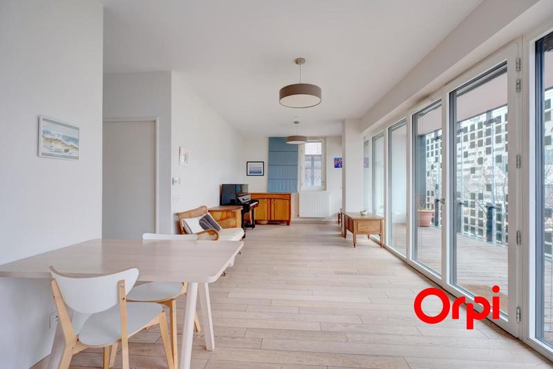 Appartement - 93 m² - 4 pièces