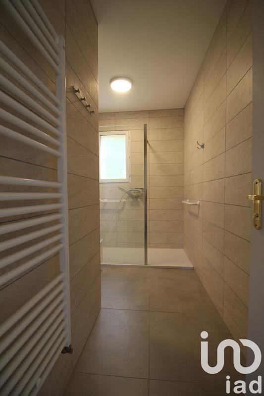 Maison - 162 m² - 9 pièces