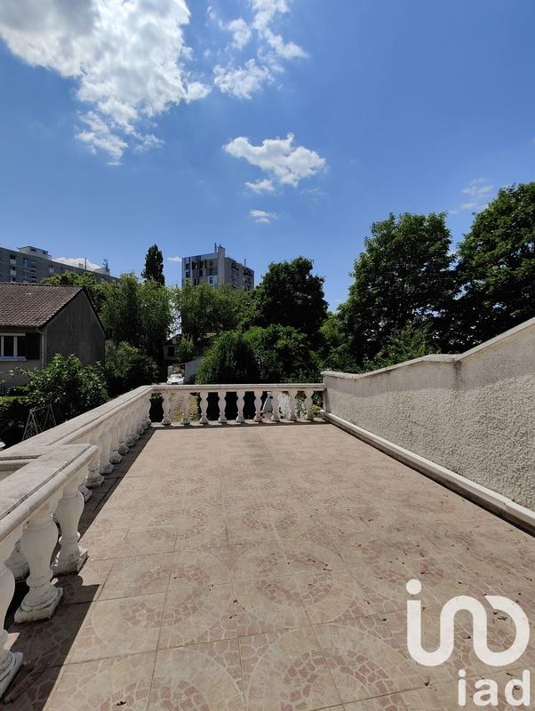 Maison - 137 m² - 4 pièces