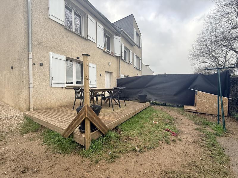 Maison traditionnelle - 83 m² - 4 pièces