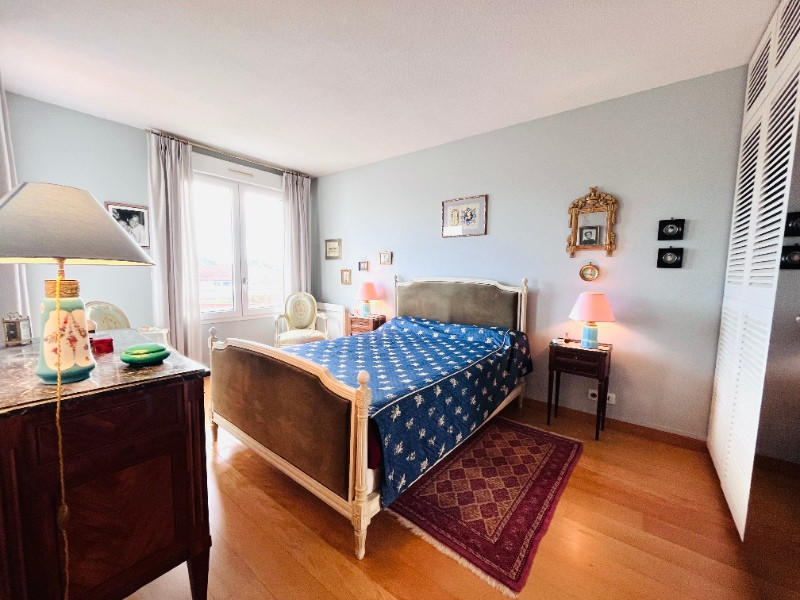 Appartement - 99 m² - 4 pièces