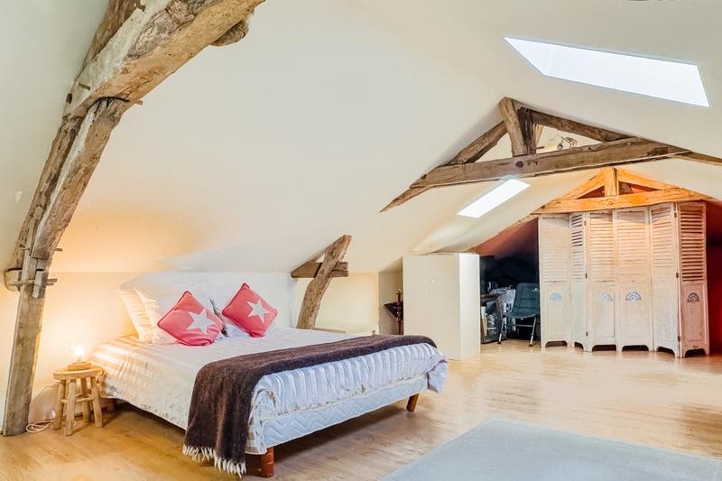 Haras - 400 m² - 7 pièces