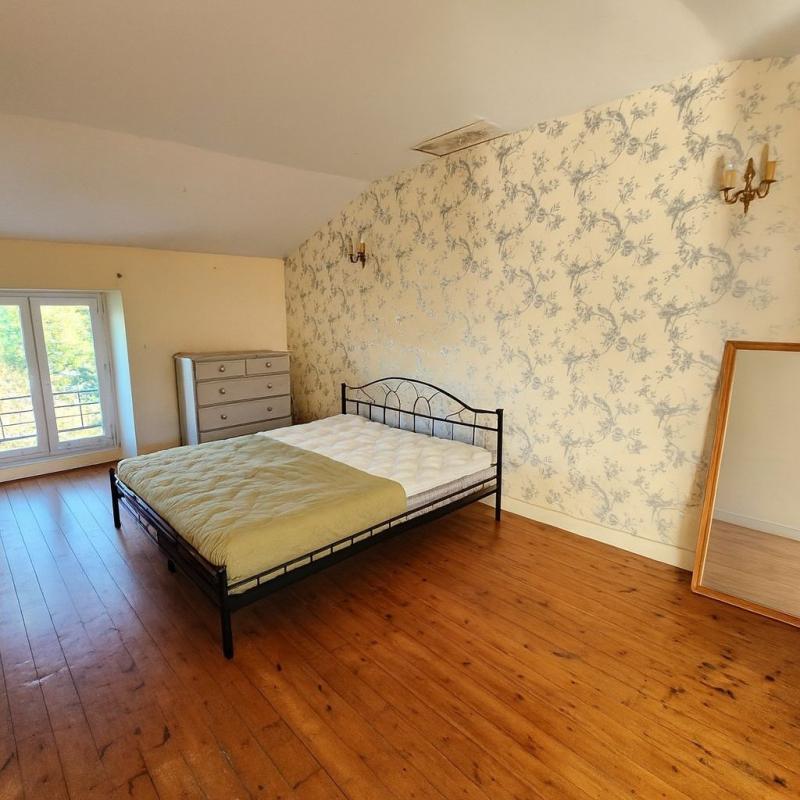 Maison - 166 m² - 7 pièces