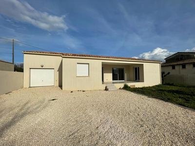 Maison - 93 m² - 4 pièces