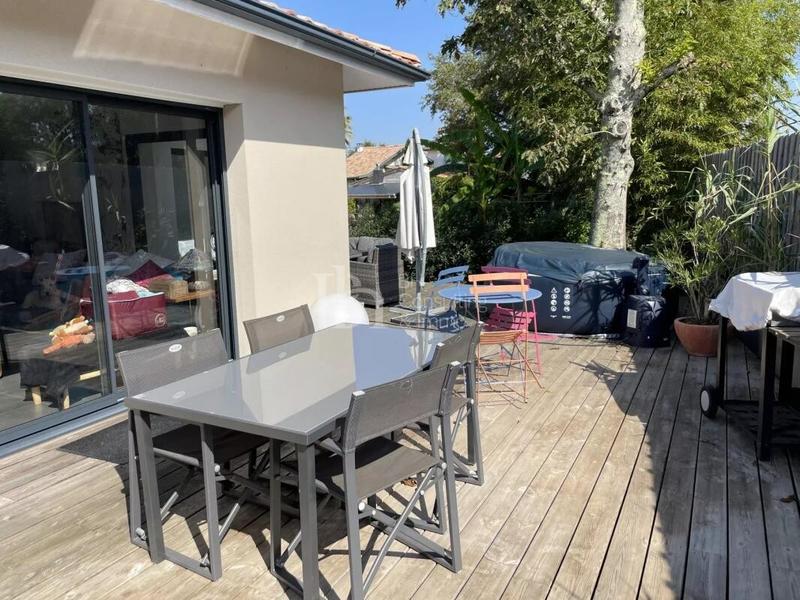 Maison - 83 m² - 4 pièces