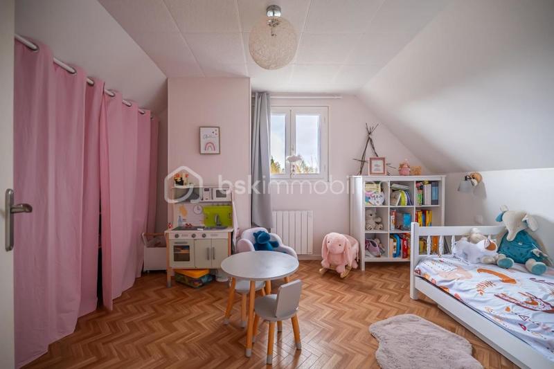 Maison traditionnelle - 139 m² - 5 pièces