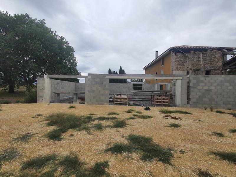 Maison - 400 m² - 7 pièces