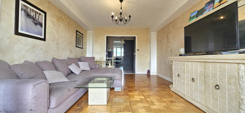 Appartement - 100 m² - 4 pièces