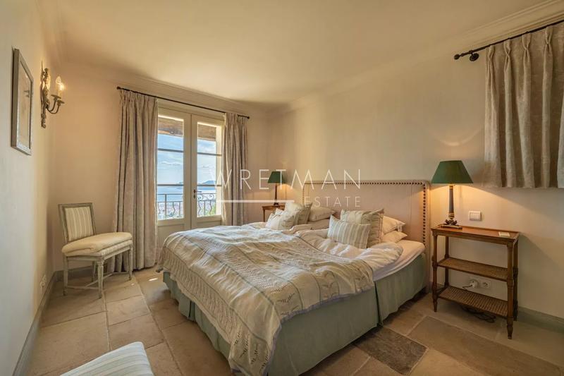 Maison - 185 m² - 7 pièces