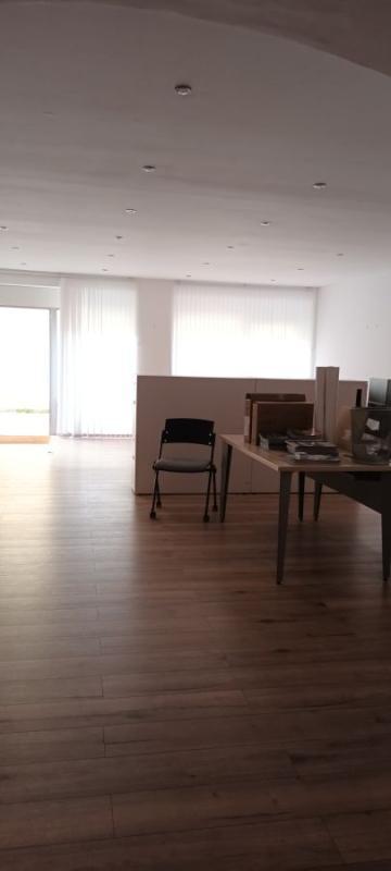 Bureau - 79 m² - 2 pièces