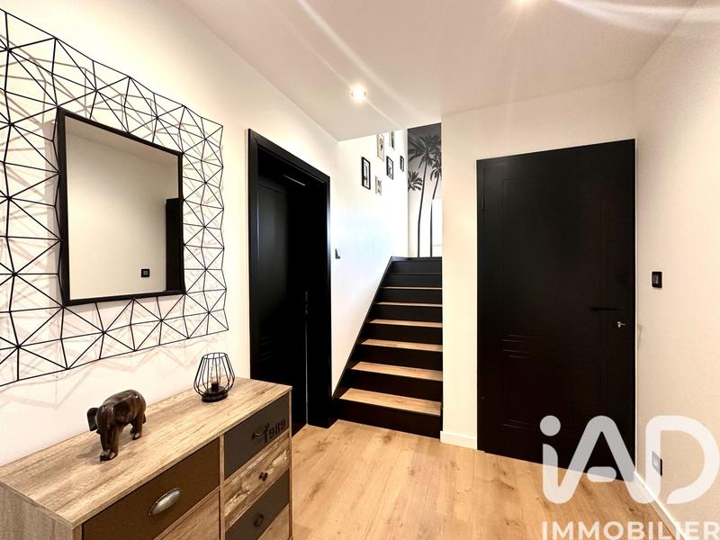 Maison - 170 m² - 8 pièces