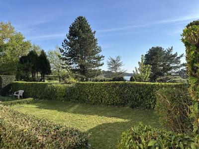 Maison - 135 m² - 10 pièces