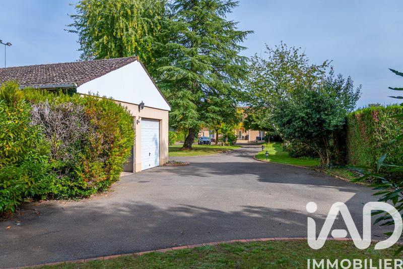 Maison - 196 m² - 6 pièces