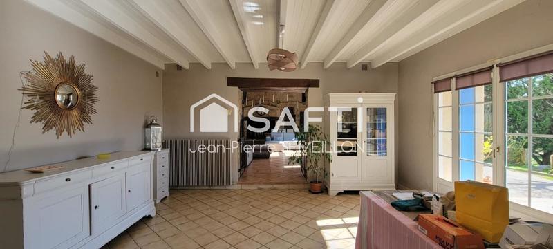 Maison - 222 m² - 8 pièces