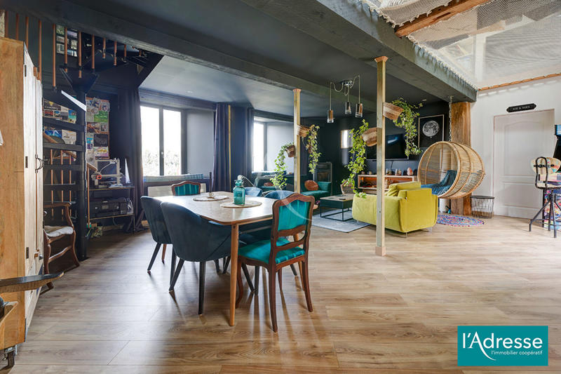 Maison - 186 m² - 7 pièces