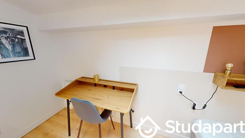 Chambre - 11 m² - 1 pièce