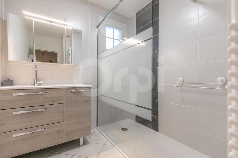 Maison - 138 m² - 6 pièces