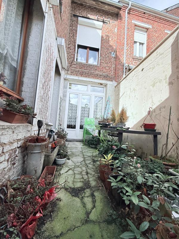 Maison - 280 m² - 4 pièces