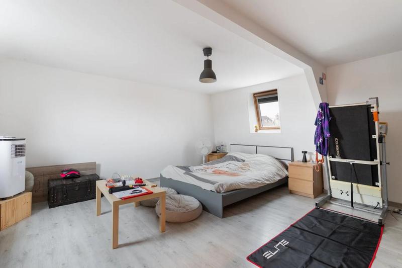 Maison - 229 m² - 8 pièces