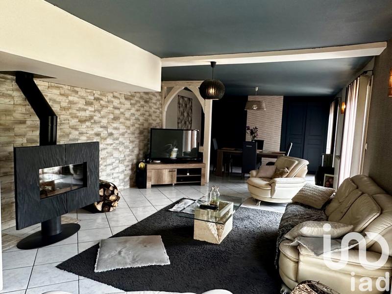 Maison - 202 m² - 7 pièces