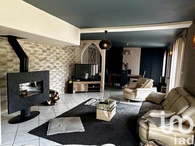 Maison - 202 m² - 7 pièces