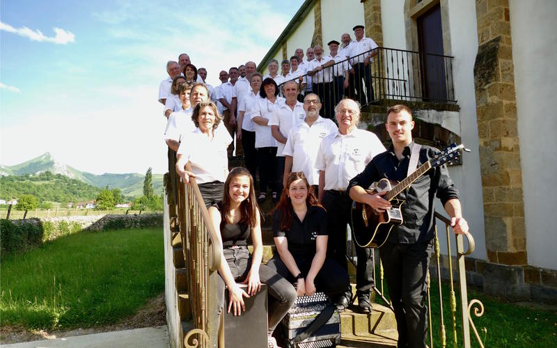 Choeurs basques mixtes Kanta Hergarai