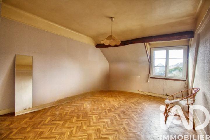 Maison - 121 m² - 6 pièces